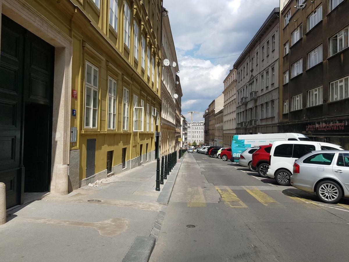 New Near Wenceslas Square Appartement Praag